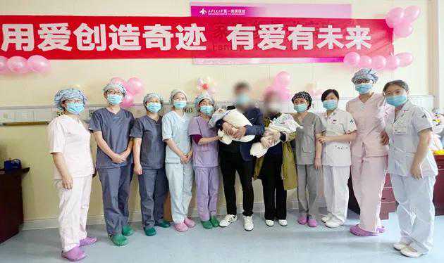 香港验血夏天血液如何运输,西安交大一附院成功救治西北最小胎龄双胞胎试管